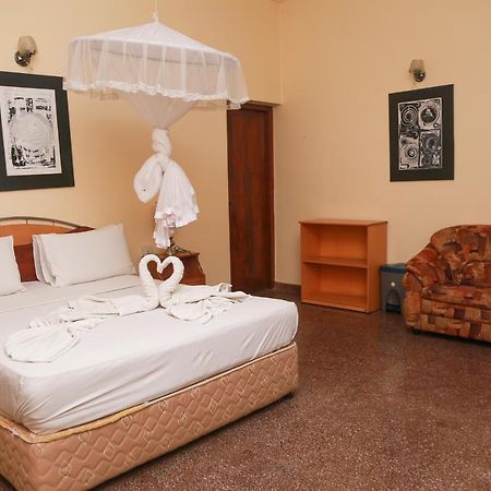 Hotel Milano Tourist Rest Anuradhapura Exterior foto