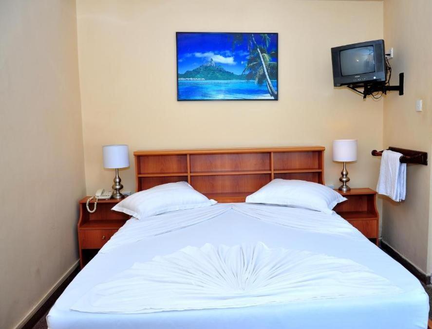 Hotel Milano Tourist Rest Anuradhapura Exterior foto