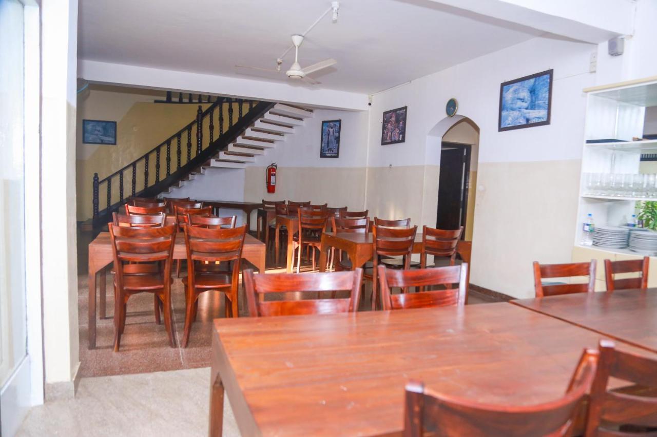 Hotel Milano Tourist Rest Anuradhapura Exterior foto