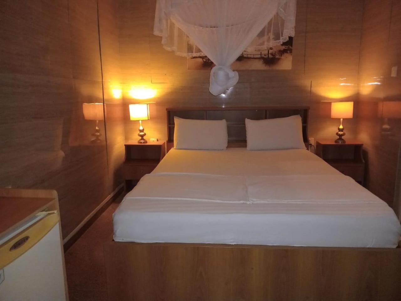 Hotel Milano Tourist Rest Anuradhapura Exterior foto