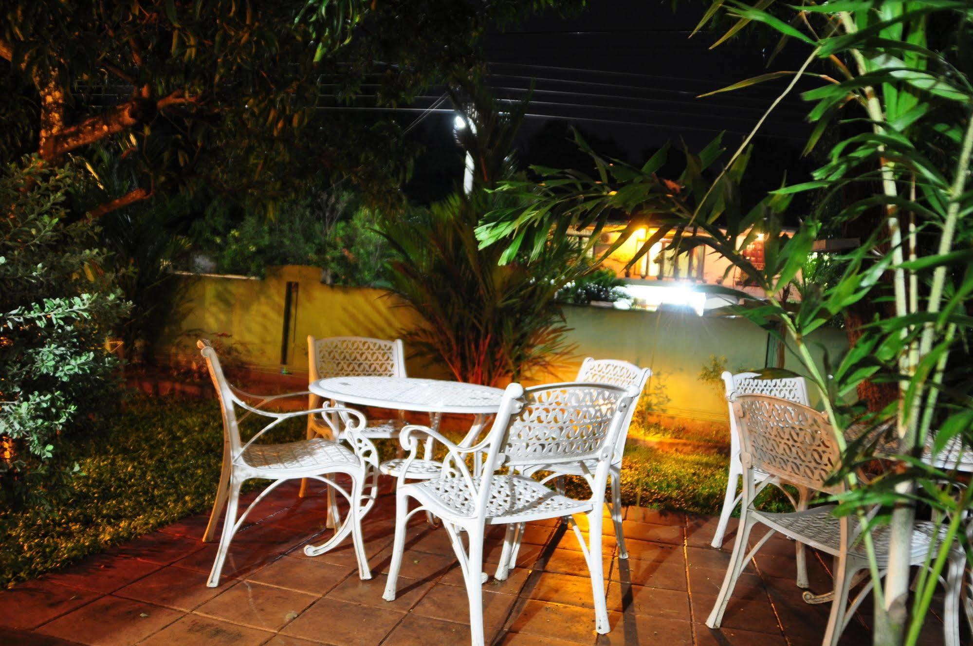 Hotel Milano Tourist Rest Anuradhapura Exterior foto
