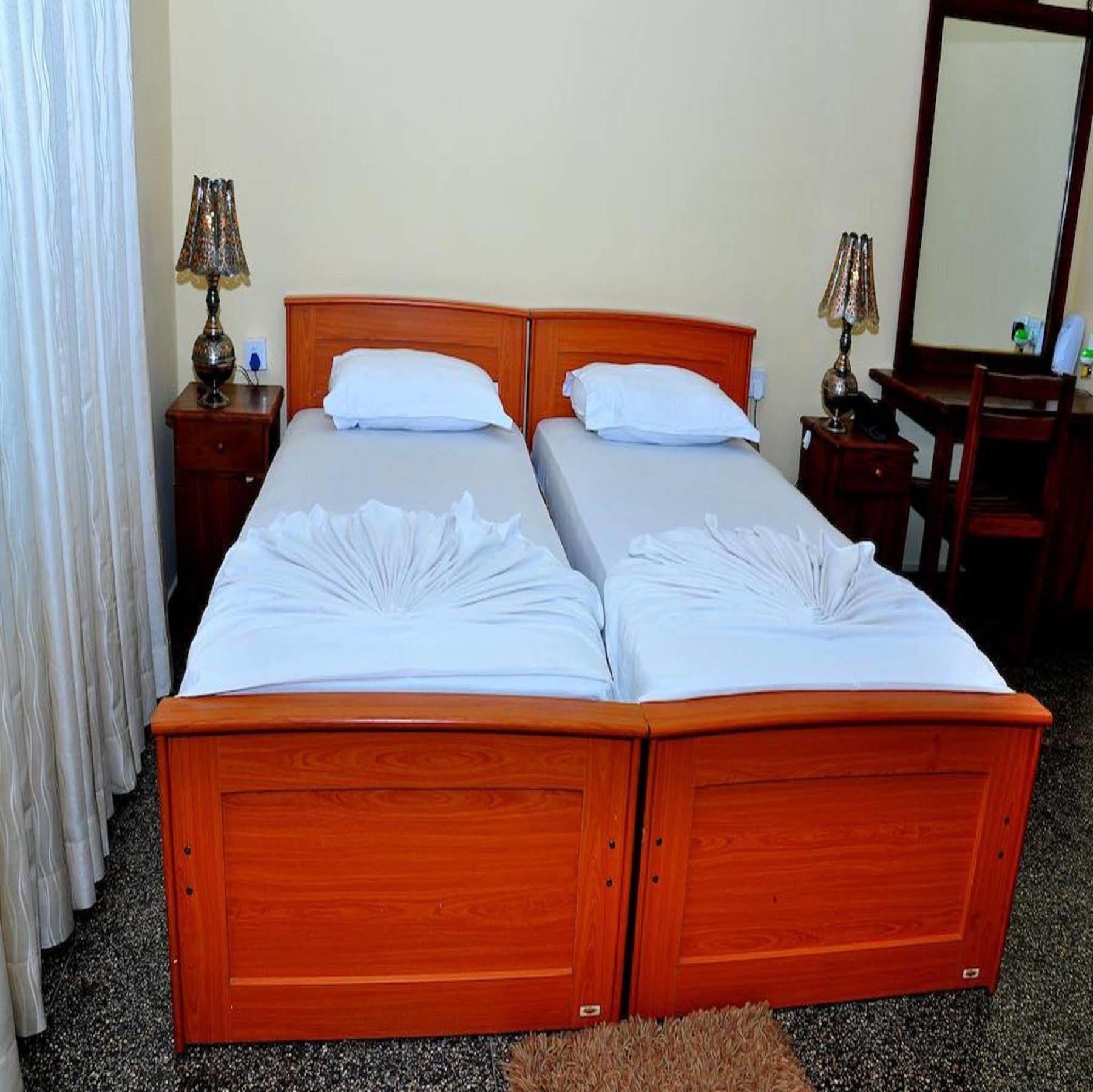 Hotel Milano Tourist Rest Anuradhapura Exterior foto